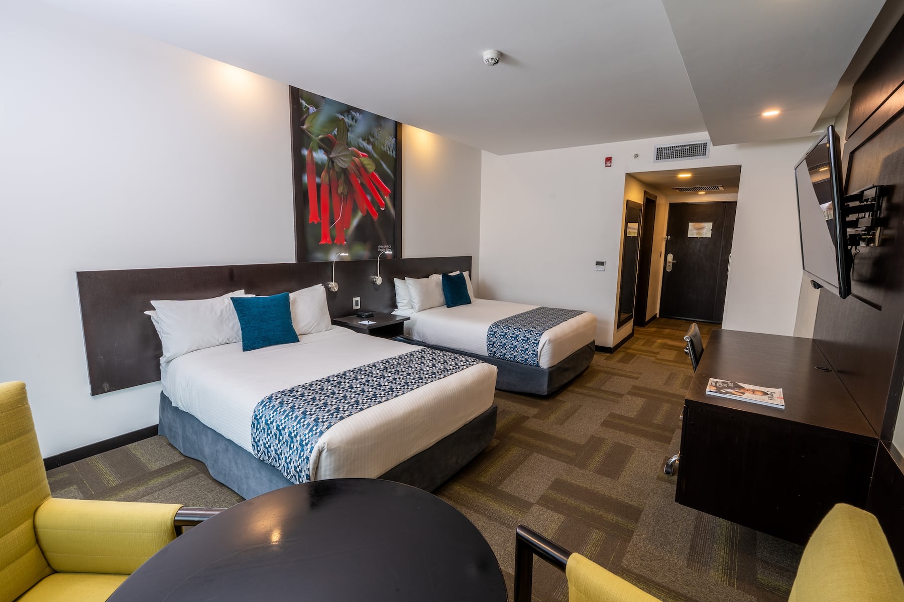 Wyndham Quito Airport 5*